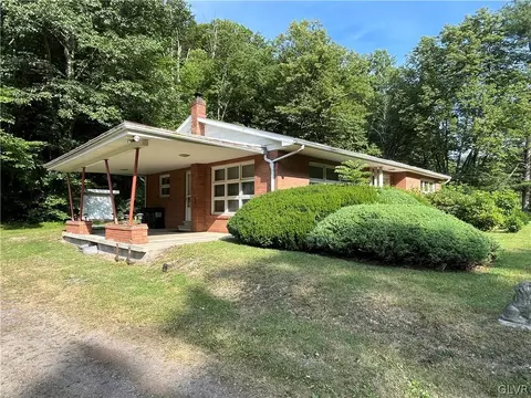 85 Andreas Rd, Andreas, PA 18211 photo 8