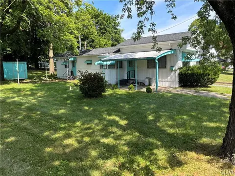 32 9th St, Bangor, PA 18013