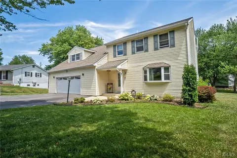 2357 Silo Dr, Forks Twp, PA 18040