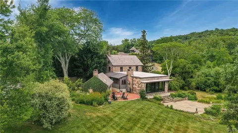 2560 Township Rd, Quakertown, PA 18951