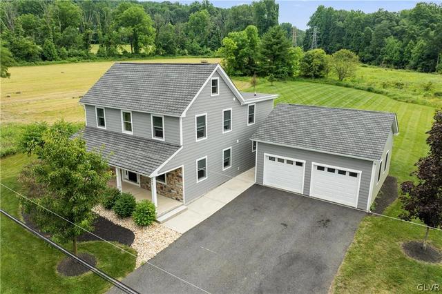 140 Steely Hill Rd, Williams Twp, PA 18042