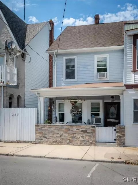 227 E Bertsch St, Lansford, PA 18232