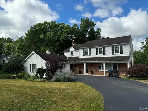 2917 Fairfield Dr, Allentown, PA 18103