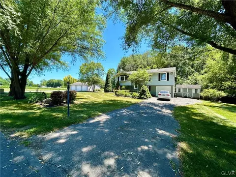 4667 Chestnut Dr, Bangor, PA 18013