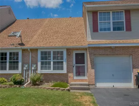 2763 Victoria Ln, Palmer Township, PA 18045