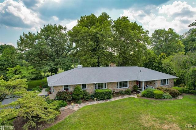 4400 Fairway Dr, Easton, PA 18045