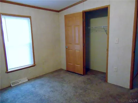 15 Brookside Dr, Bath, PA 18014 photo 21