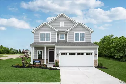 1091 Woodmont Ln, Catasauqua, PA 18032