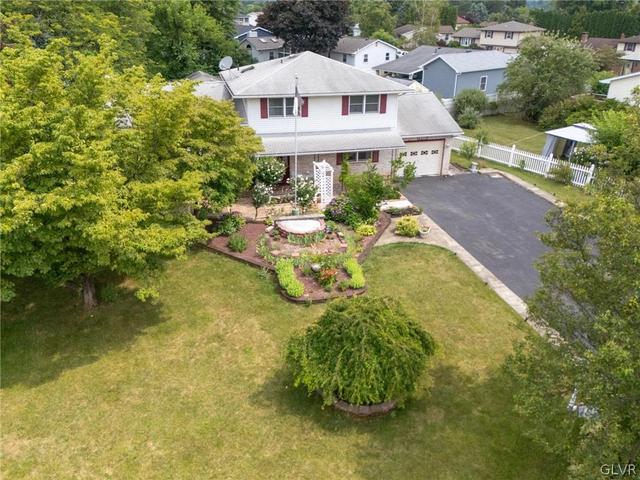 4279 Hilltop Pl, Bethlehem, PA 18020