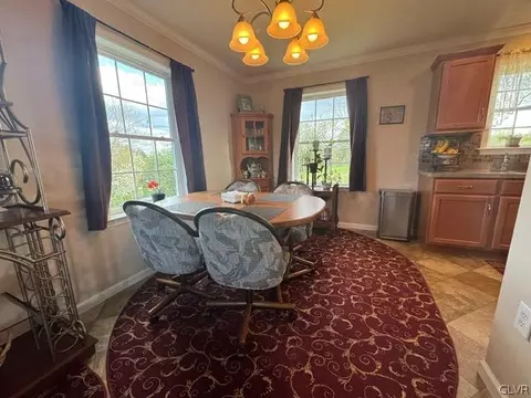 861 Bushkill Dr, Bath, PA 18014 photo 7