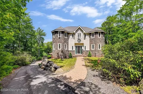 278 Wolf Hollow Rd, Kidder Township S, PA 18642