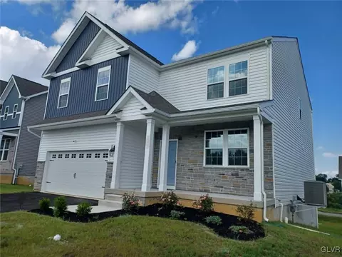 333 Knollwood Dr, Forks Twp, PA 18040