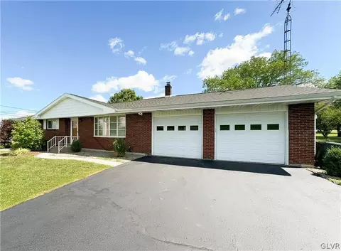 4267 Christian Springs Rd, Nazareth, PA 18064