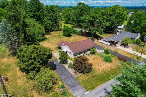 4969 Mill Rd, Emmaus, PA 18049