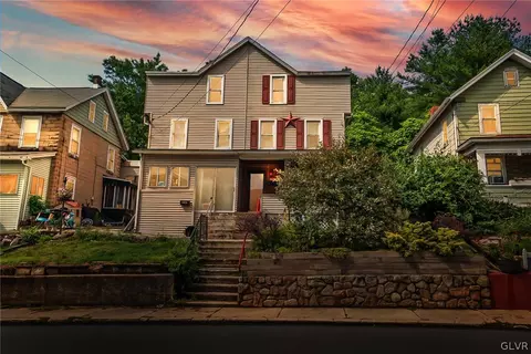 547 Mauch Chunk Rd, Palmerton, PA 18071