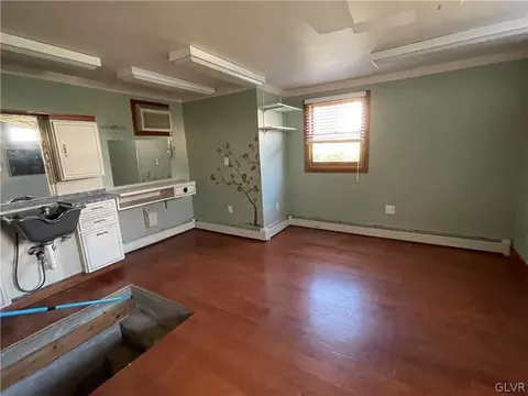 1651 Main St, Bethlehem, PA 18018 photo 7