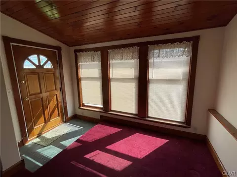 1651 Main St, Bethlehem, PA 18018 photo 4