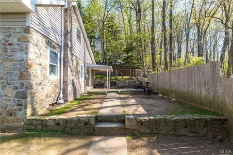 1826 Jamicky Ln, Hellertown, PA 18055 photo 19