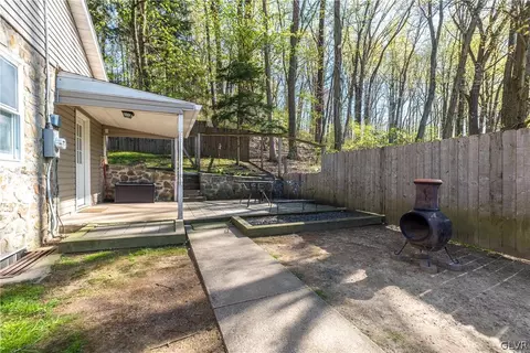 1826 Jamicky Ln, Hellertown, PA 18055 photo 17