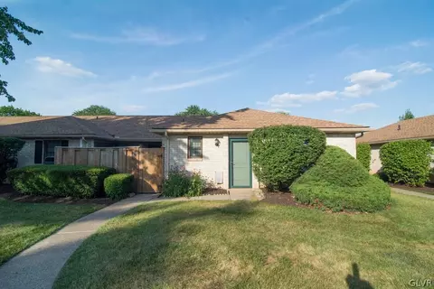 2908 Aronimink Pl, Macungie, PA 18062