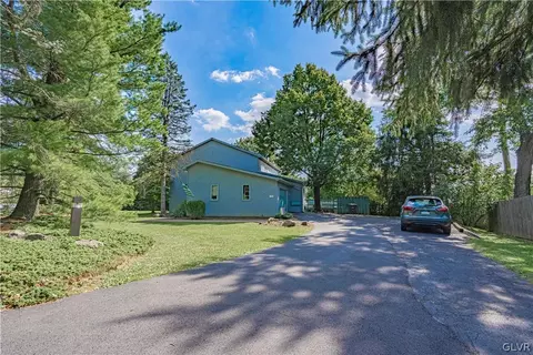 3768 W Congress St, Allentown, PA 18104