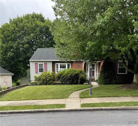 358 High St, Tatamy, PA 18085