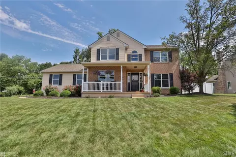 855 Gates St, Forks Twp, PA 18040