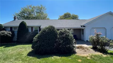 2349 Yost Rd, Bath, PA 18014