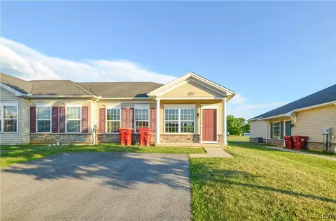 234 Huntington Ln, Forks Twp, PA 18040