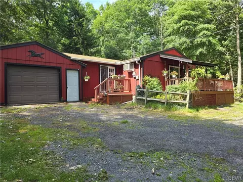 197 Delaware Dr, Jim Thorpe, PA 18229