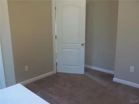 744 E Washington Ave, Bethlehem, PA 18017 photo 38