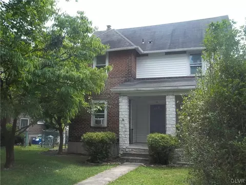 744 E Washington Ave, Bethlehem, PA 18017 photo 3