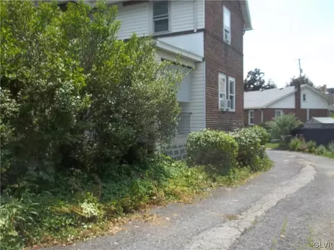 744 E Washington Ave, Bethlehem, PA 18017 photo 8