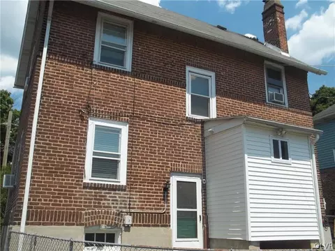 744 E Washington Ave, Bethlehem, PA 18017 photo 15