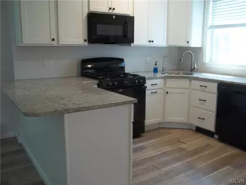 744 E Washington Ave, Bethlehem, PA 18017 photo 18