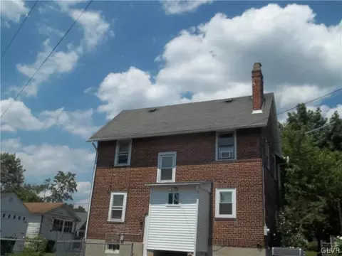 744 E Washington Ave, Bethlehem, PA 18017 photo 13