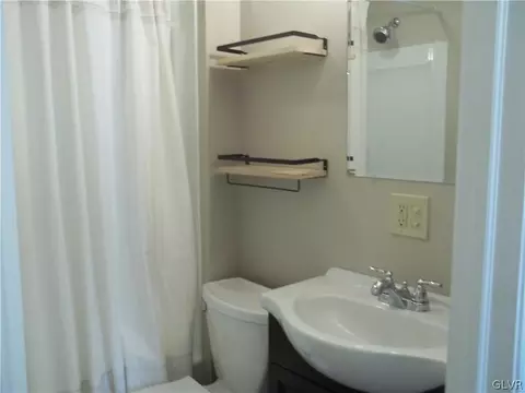 744 E Washington Ave, Bethlehem, PA 18017 photo 41