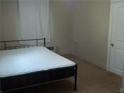 744 E Washington Ave, Bethlehem, PA 18017 photo 33