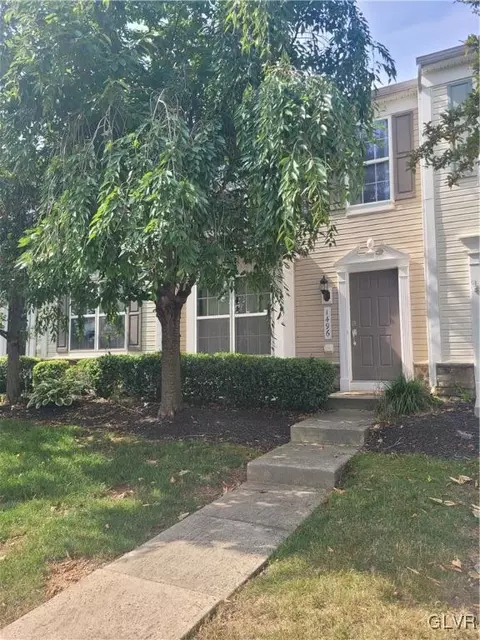 1496 Artisan Ct, Breinigsville, PA 18031