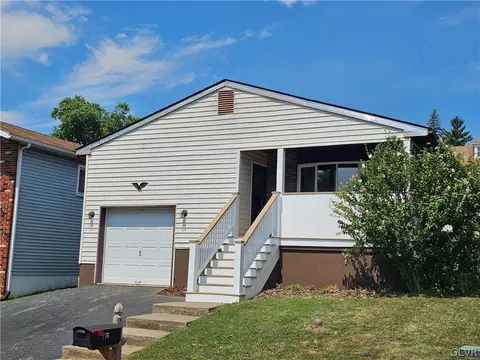 716 Sterlingworth Ter, Easton, PA 18042