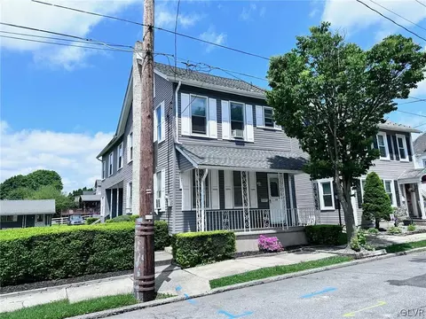 426 Walnut St, Catasauqua, PA 18032
