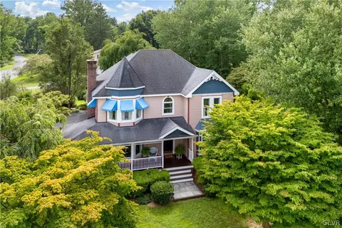 1557 Colesville Rd, Bethlehem, PA 18015