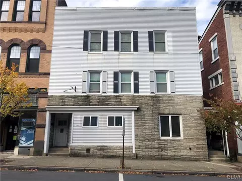 642 Main, Slatington, PA 18080