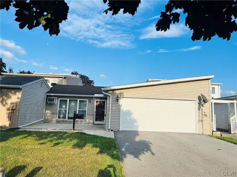 31 Covington Pl, Catasauqua, PA 18032