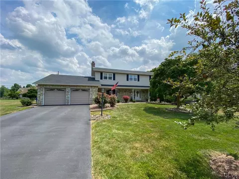3750 Sydna St, Bethlehem, PA 18017