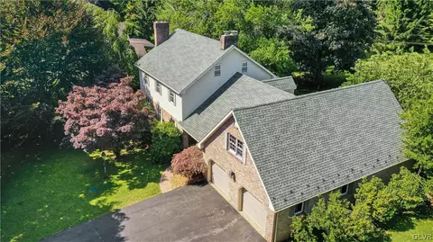 1874 Dartford Rd, Bethlehem, PA 18015