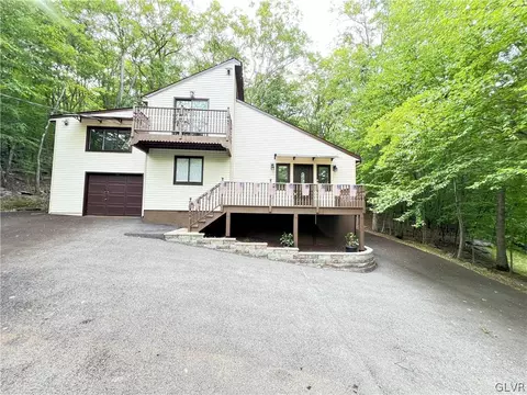 3108 Cherry Ridge Rd, East Stroudsburg, PA 18302
