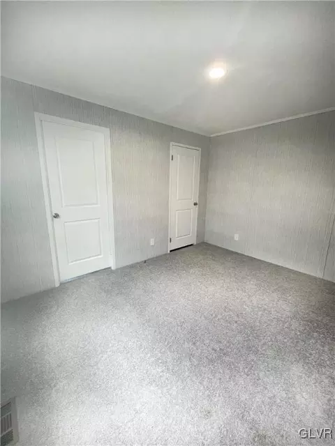152 Orchard Ln, Bath, PA 18014 photo 6