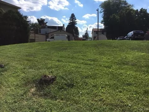 948 S Front St, Allentown City, PA 18103