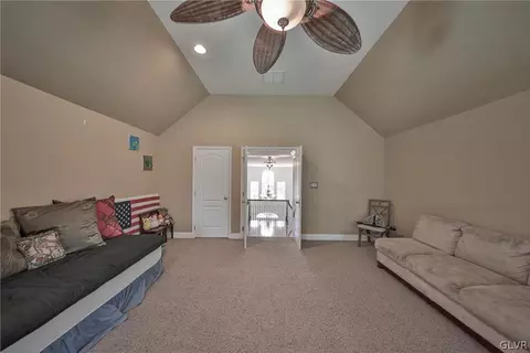 1838 Viola Ln, Hellertown, PA 18055 photo 36